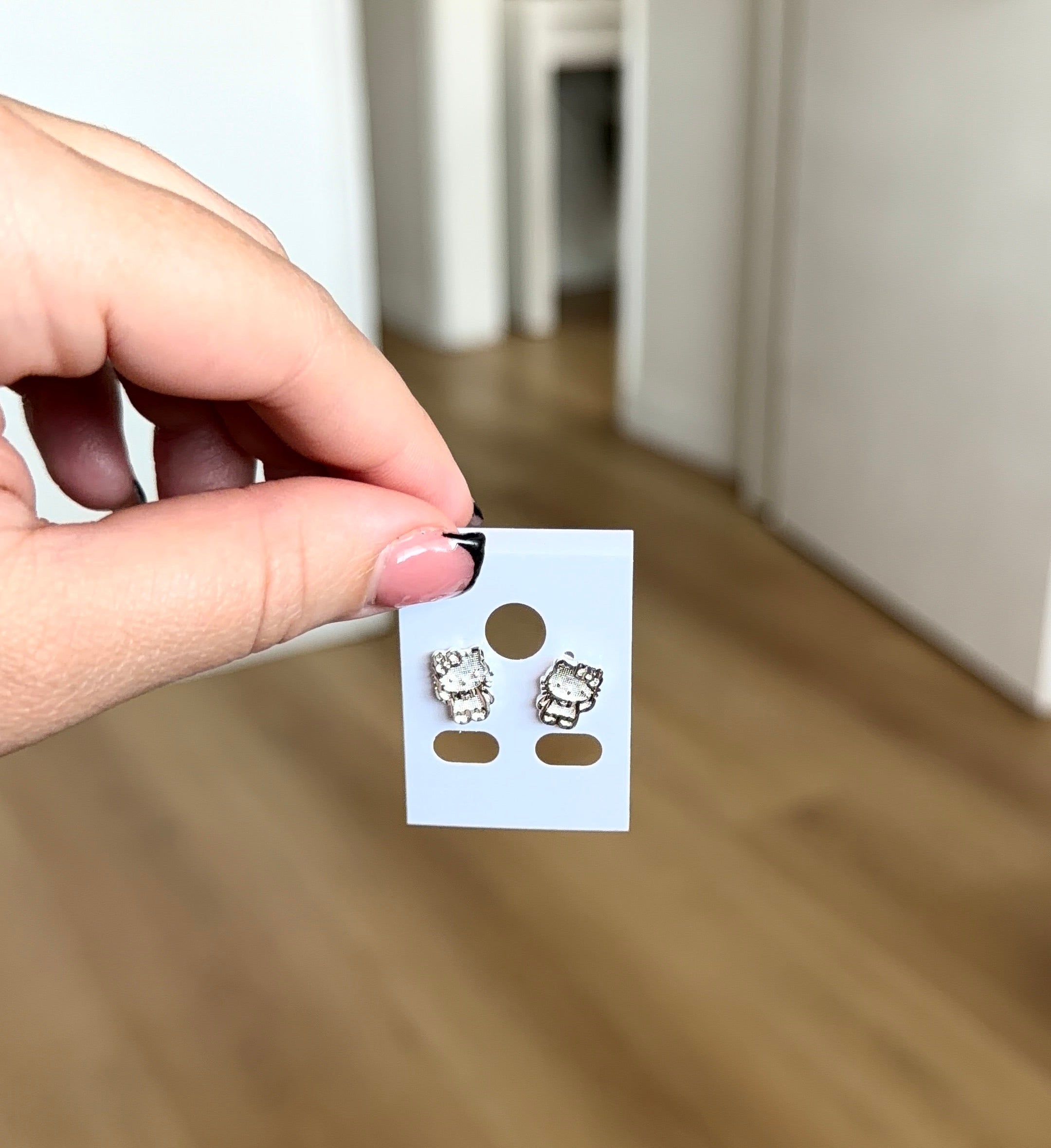 Silver Waving Hk Earrings